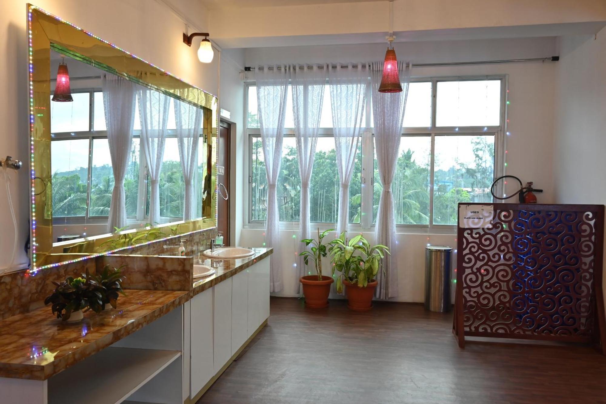 Andaman Galley Boutique Hotel Порт-Блэр Экстерьер фото
